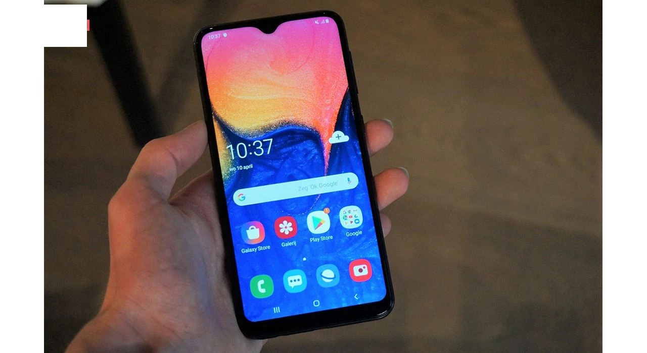 گوشی موبایل سامسونگ مدل Galaxy A10 SM-A105F-DS دو سیم کارت ظرفیت 32 گیگابایت