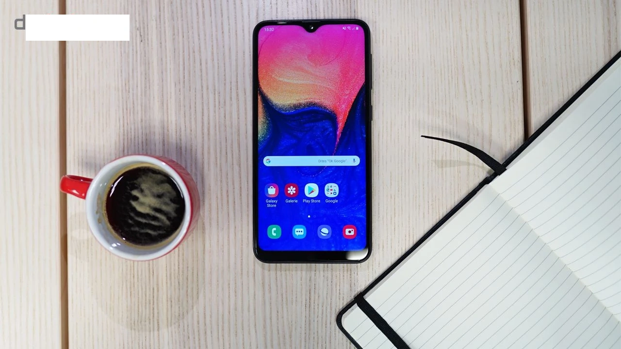 گوشی موبایل سامسونگ مدل Galaxy A10 SM-A105F-DS دو سیم کارت ظرفیت 32 گیگابایت